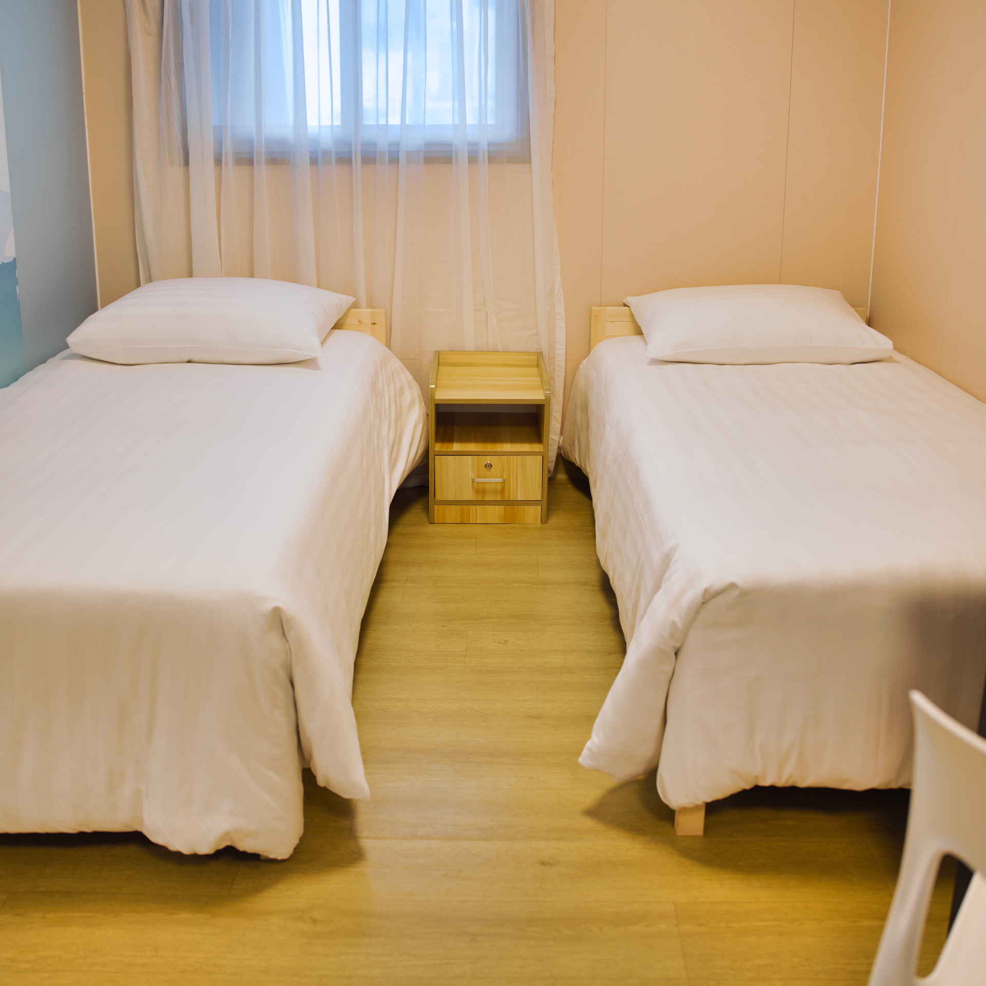 Quad Studio_04 Bedroom.jpg